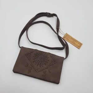 Elegant Brown Crossbody Bag with Versatile Design